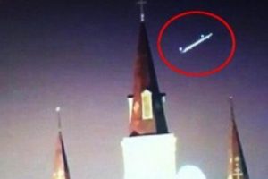Ma&ccedil; sırasında &ccedil;ekilen UFO g&ouml;r&uuml;nt&uuml;s&uuml;