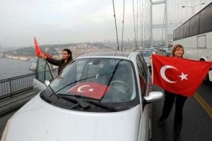 İstanbul'da 09.05'te hayat durdu