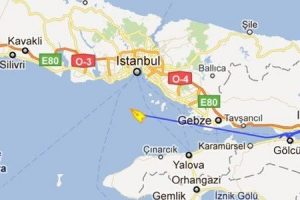 Deniz otob&uuml;s&uuml; ambarlı a&ccedil;ıklarında demirledi