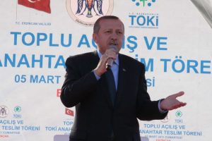 Başbakan Van'dan tayin isteyenlere tepki g&ouml;sterdi!