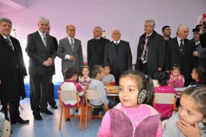 İneg&ouml;l'de &uuml;&ccedil; eğitim yuvası hizmete a&ccedil;ıldı
