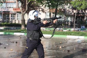 Polislerde aile i&ccedil;i şiddet 4 kat daha fazla