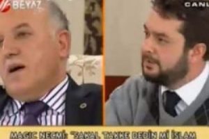 Magic Necmi ile profes&ouml;r&uuml;n canlı yayın kavgası