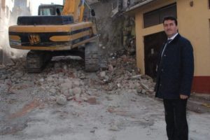 Altıparkmak'ta trafik &ccedil;ilesine kalıcı &ccedil;&ouml;z&uuml;m