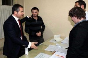 Bakan Kılı&ccedil; &ouml;ğrenci yurduna baskın d&uuml;zenledi