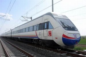 Hızlı tren yavaş mı geliyor?