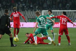 Avcı Bursa'da futbolcu avında