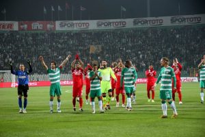 Bursaspor'da 3 puanın sevinci yaşanıyor