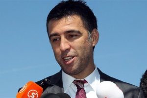 Hakan Ş&uuml;k&uuml;r'&uuml;n g&ouml;nl&uuml;ndeki isim kim?