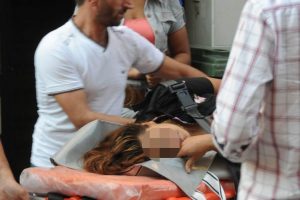 Sevgilisinin ayaklarına sıkmanın bedeli!