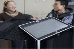 Parası yoktu, kendi tablet bilgisayarını yaptı