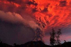 Tungurahua yanardağı faaliyete ge&ccedil;ti