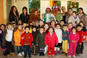 Biber Kreşli miniklerin tiyatro keyfi