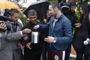 Kılı&ccedil;daroğlu'ndan oğluyla ilgili bedelli a&ccedil;ıklaması
