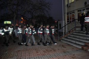 Villa hırsızları yakalandı
