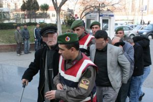Hazine avcılarına su&ccedil;&uuml;st&uuml;