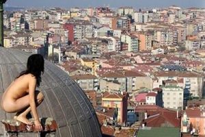 İstanbul'dan sonra domuzlar i&ccedil;in soyundu