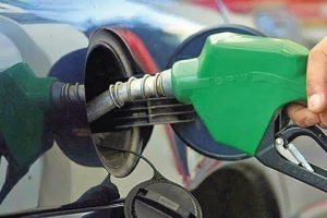 İran'dan petrol i&ccedil;in 250 dolar uyarısı