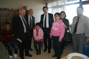 AK Parti'den engellilere ziyaret