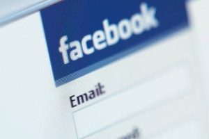 Facebook'taki g&uuml;venlik a&ccedil;ığı fotoğraflarıg&ouml;steriyor