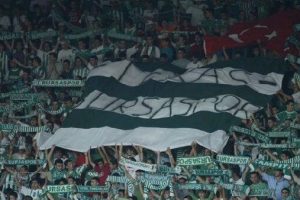 Bursaspor taraftarından anlamlı yardım