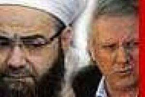 Aziz Yıldırım C&uuml;bbeli ile aynı revirde