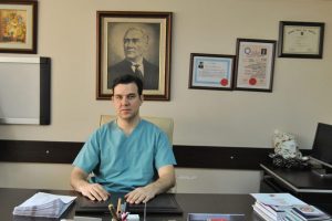 Diz protezi ameliyatı korkulu r&uuml;ya olmaktan &ccedil;ıkıyor