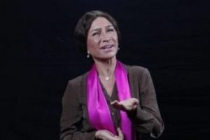 Demet Akbağ'dan b&uuml;y&uuml;k s&uuml;rpriz
