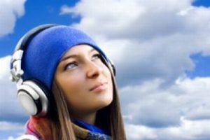 M&uuml;zik dinlerken buna dikkat edin!