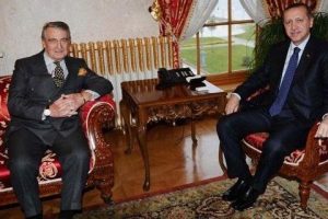 Dolmabah&ccedil;e'de yerli oto zirvesi
