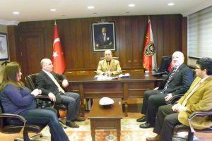Gazetecilerden Kahya'ya ziyaret