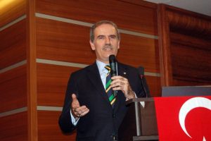 Başkan Altepe Yalova'da siyaset dersi verdi