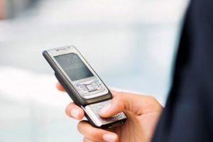 Sahte başkomiserin hesabına 10 bin lira yatırdı