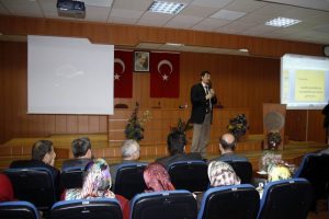 Din adamları gen&ccedil;leri uyuşturucudan kurtaracak