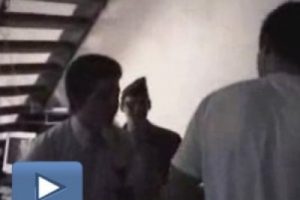 Bağıran &ccedil;ocuk b&ouml;yle yumruğu yedi