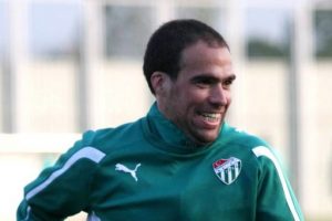 Bursasporlu Insua'ya s&ouml;zleşme engeli