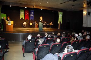 Mevlana ve Mehmet Akif şiirlerle anıldı
