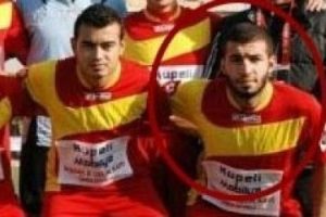22'lik futbolcu sahada kalp krizine yenildi