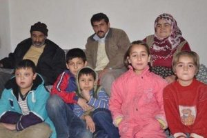 Bursa'da bu aile &ouml;l&uuml;m&uuml; bekliyor