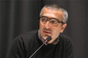Erkan Mumcu'dan muhafazakarlara ağır eleştiri