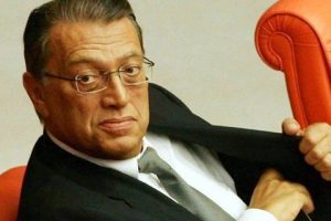 Mesut Yılmaz'dan Yunanistan'a cevap