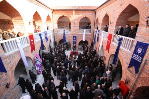 600 yıllık ihtişam g&uuml;n y&uuml;z&uuml;ne &ccedil;ıktı