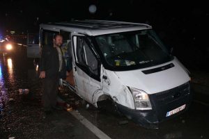 Van'a yardım dönüşünde feci kaza