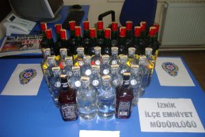 39 şişe ka&ccedil;ak i&ccedil;kiye 7 g&ouml;zaltı
