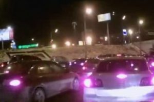 G&ouml;kten &uuml;stlerine otomobil yağdı