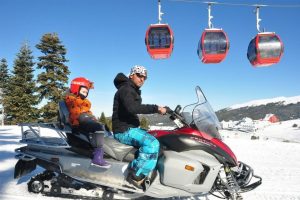 Uludağ'da kar motorlarıyla zirve turu