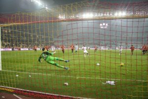 Bursaspor 54 hafta sonra kazandığı penaltıyı değerlendiremedi