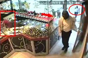 60 bin TL'lik altın bisk&uuml;vi kutusundan &ccedil;ıktı