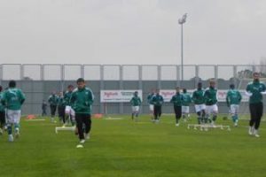 Bursaspor Mersin'i g&ouml;z&uuml;ne kestirdi