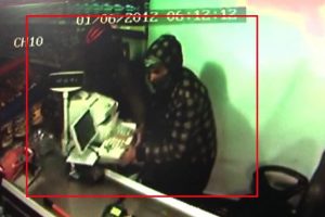 Yazar kasa hırsızları saniye saniye kamerada
